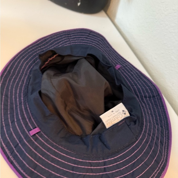 Columbia vintage Navy Blue Bucket Hat - Picture 4 of 4
